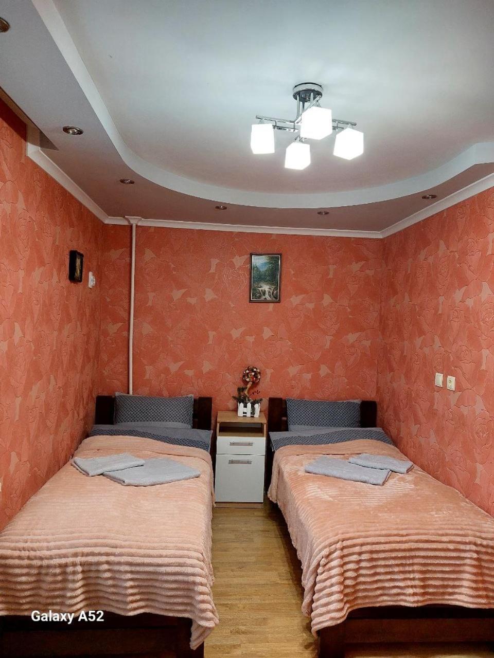 Подобова Оренда Двокімнатної Квартири Старичі 外观 照片